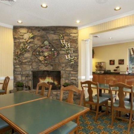 Comfort Inn River Ridge Asheville Ngoại thất bức ảnh