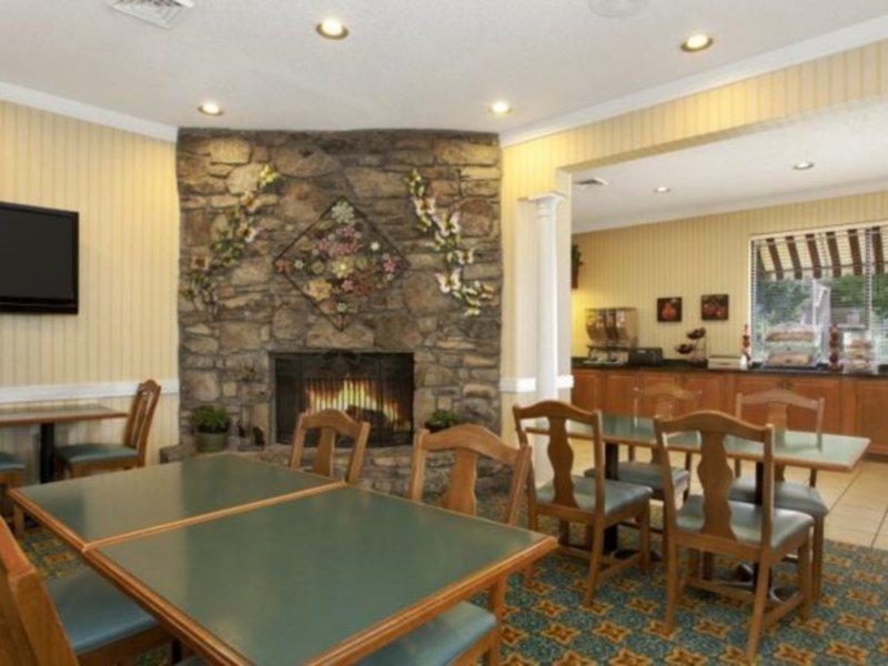 Comfort Inn River Ridge Asheville Ngoại thất bức ảnh